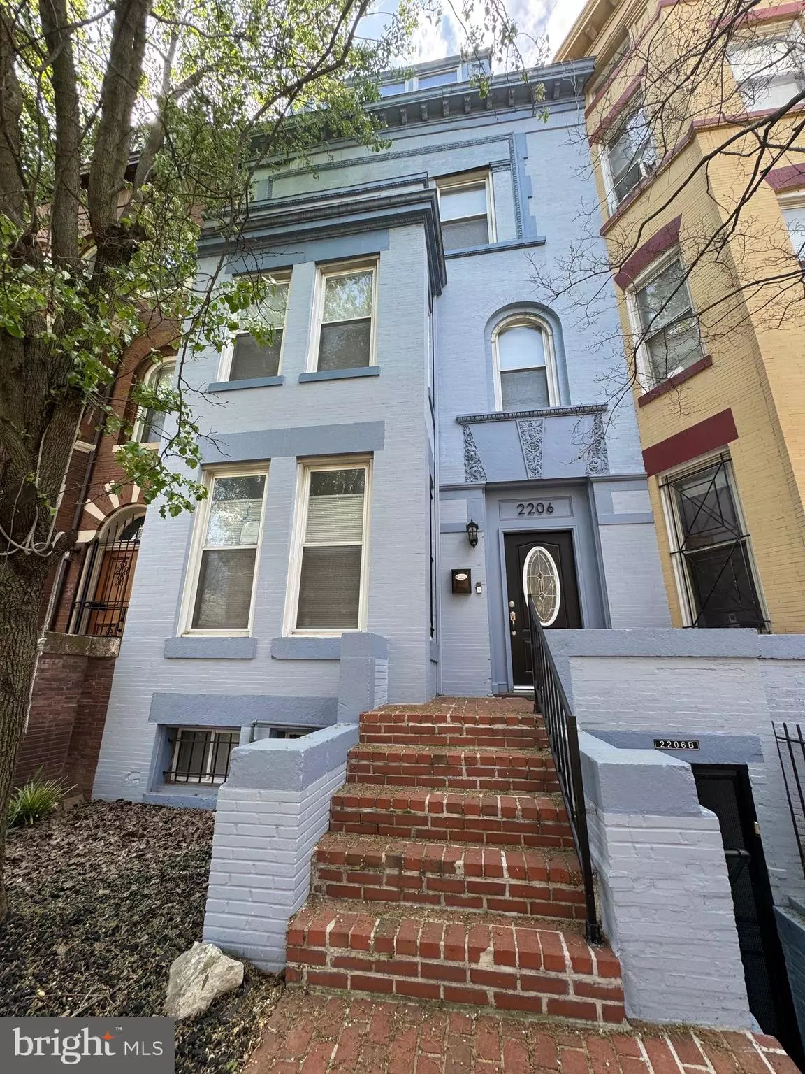 Washington, DC 20001,2206 1ST ST NW #A