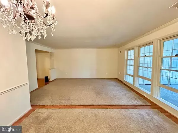 Rockville, MD 20852,10714 KINGS RIDING WAY #101-21