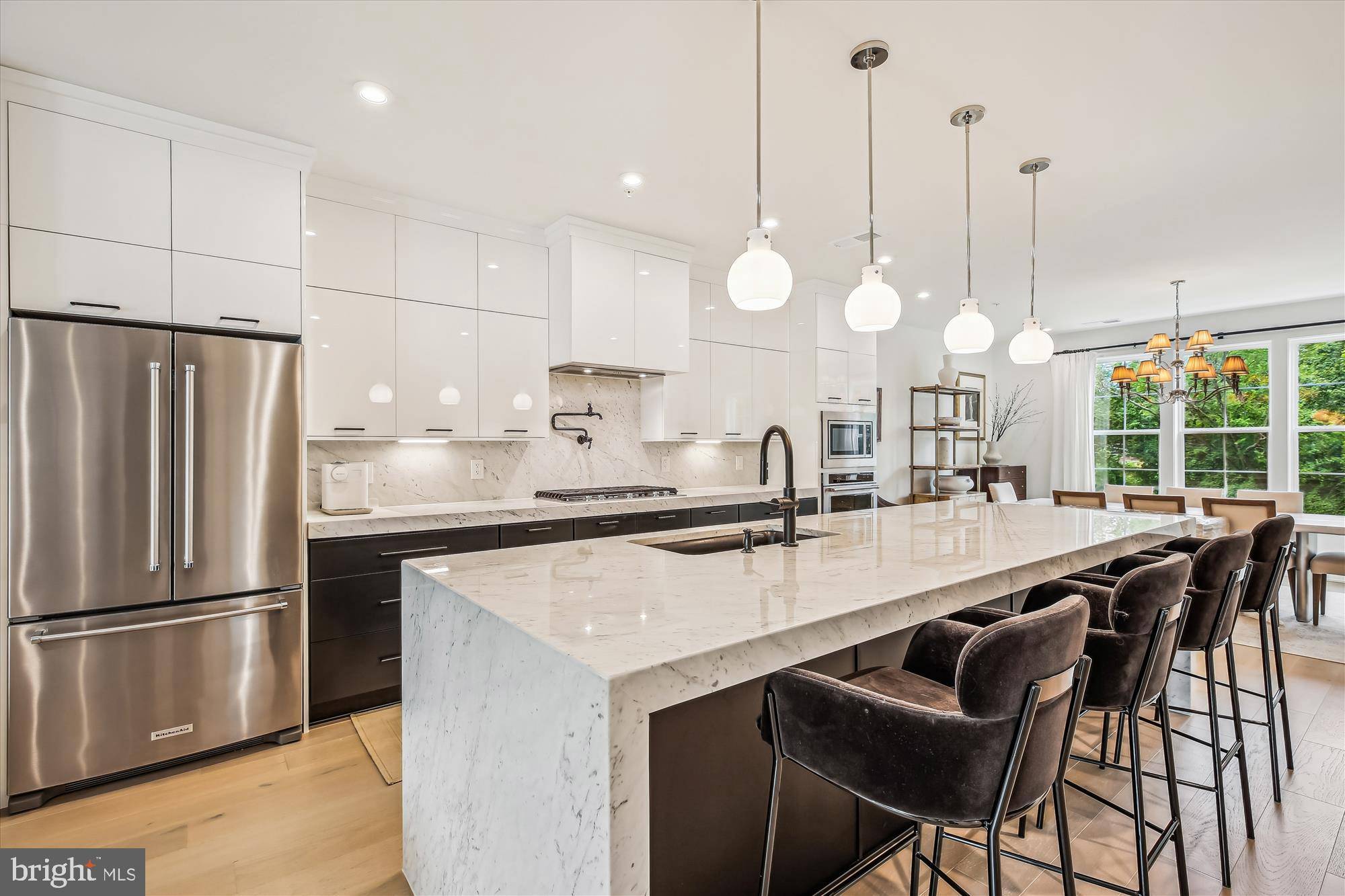 Mclean, VA 22102,7585 SAWYER FARM WAY #904