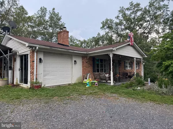 Fort Valley, VA 22652,93 RED BUD LN