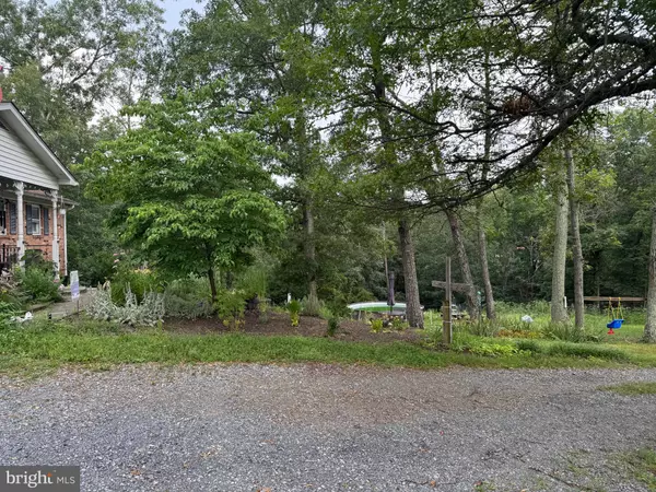 Fort Valley, VA 22652,93 RED BUD LN