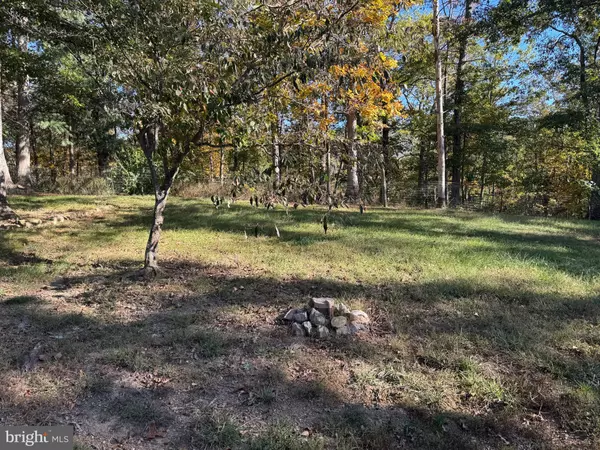 Fort Valley, VA 22652,93 RED BUD LN