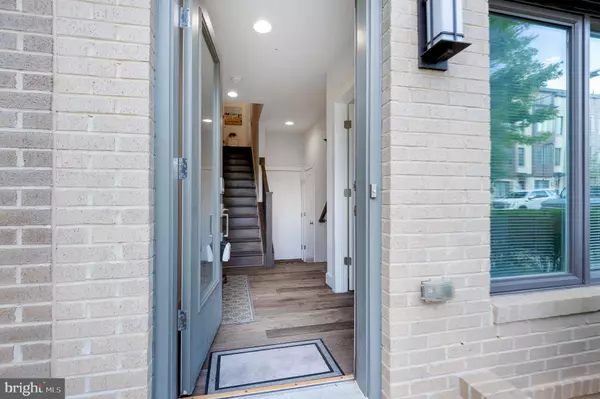 Bethesda, MD 20817,6722 EAMES WAY