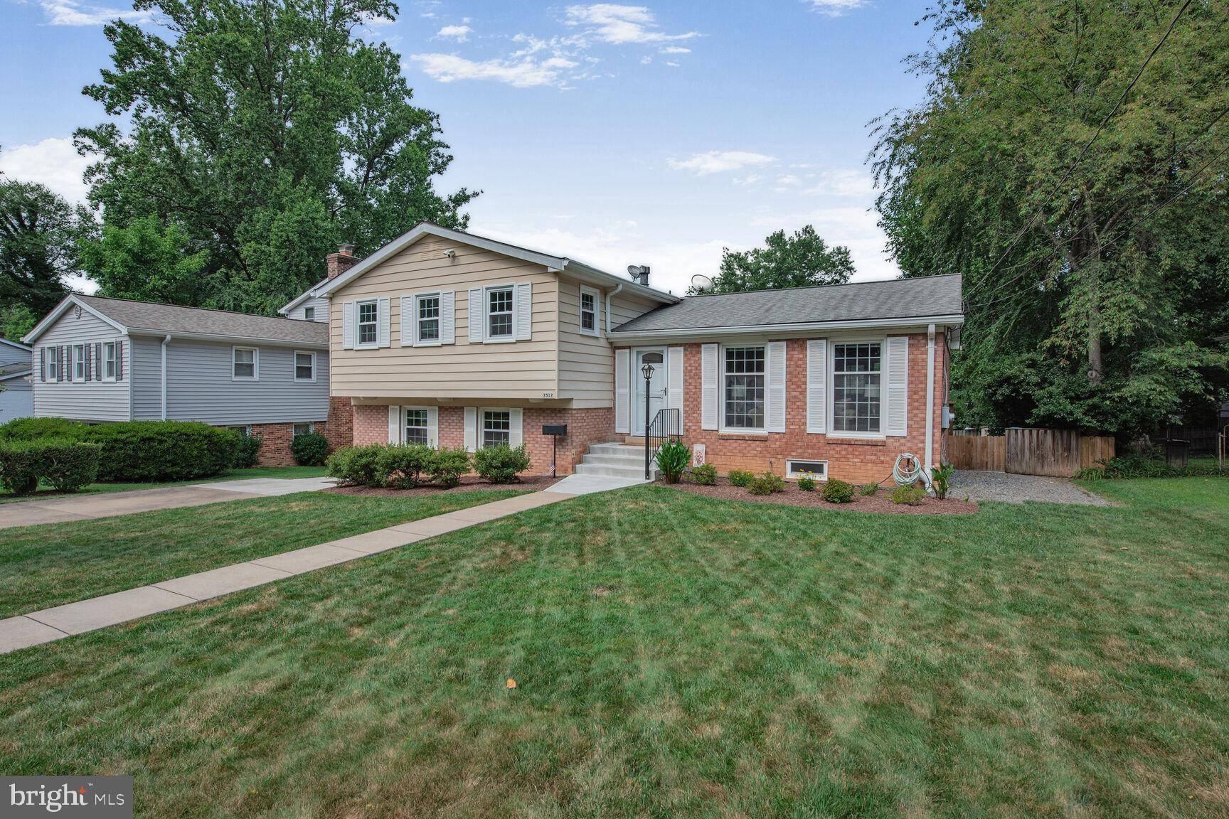 Fairfax, VA 22030,3512 QUEEN ANNE DR