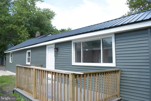 Laurel, DE 19956,514 W 7TH ST