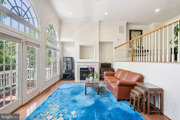 Rockville, MD 20850,817 OAK KNOLL TER
