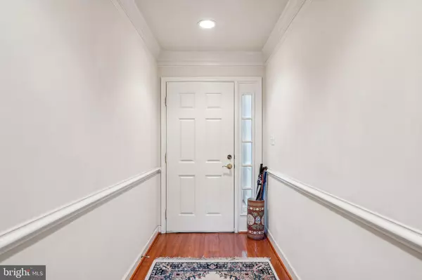 Rockville, MD 20850,817 OAK KNOLL TER