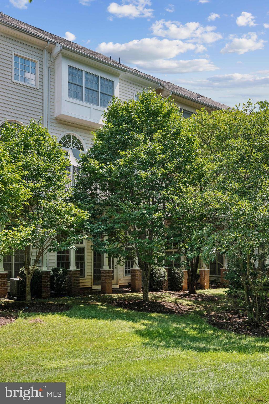 Rockville, MD 20850,817 OAK KNOLL TER