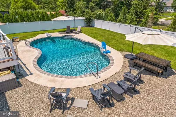Marlton, NJ 08053,12 AISLING WAY