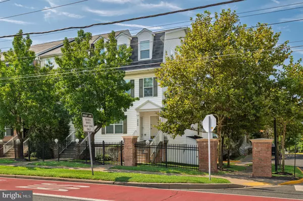 2046 UNIVERSITY BLVD W #12, Silver Spring, MD 20902