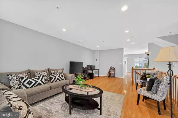 Silver Spring, MD 20902,2046 UNIVERSITY BLVD W #12