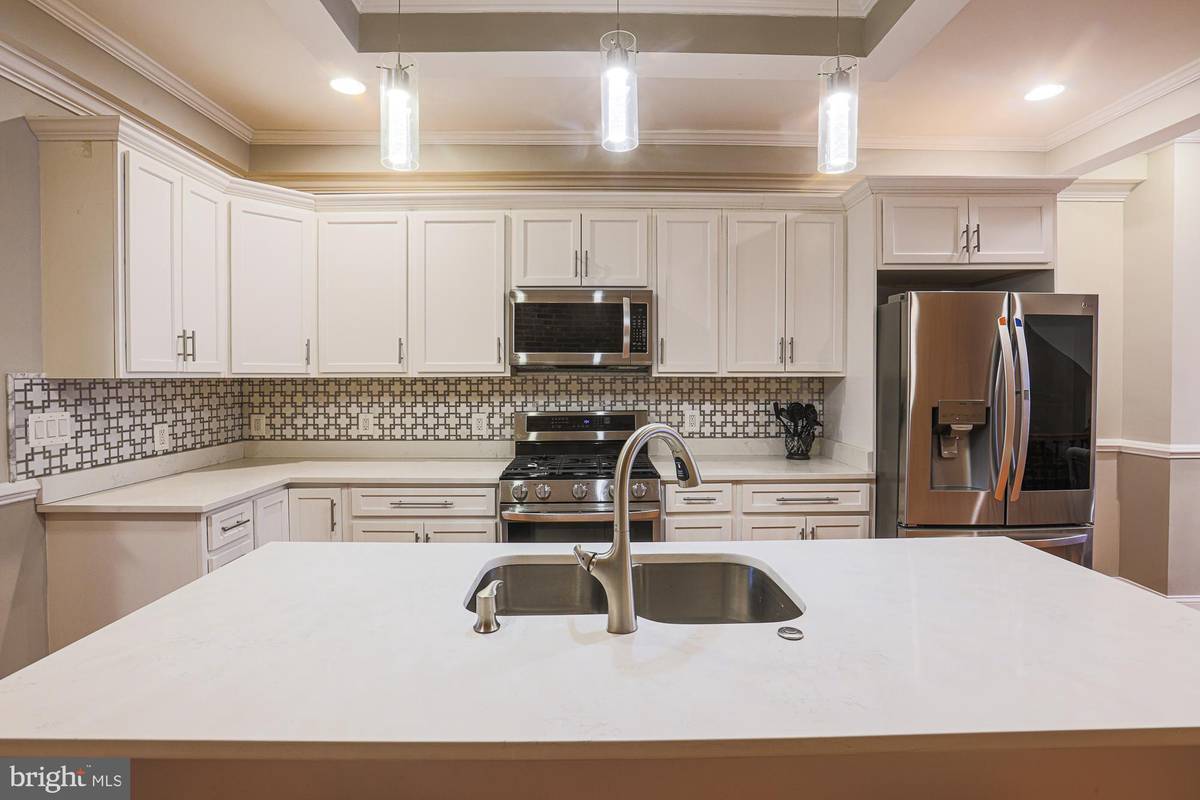 Baltimore, MD 21205,716 N COLLINGTON AVE