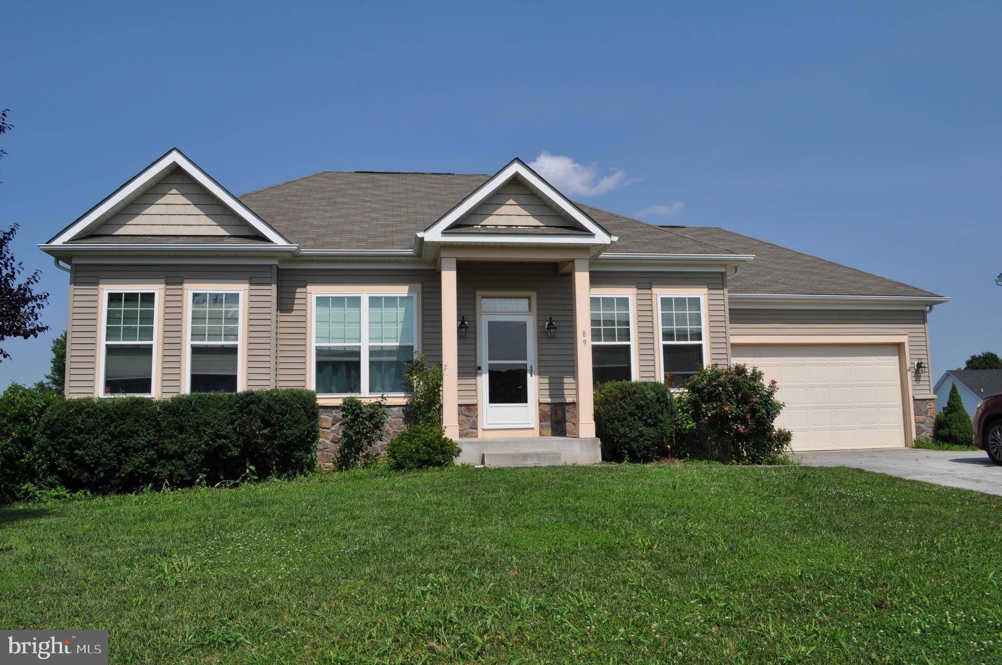 Martinsburg, WV 25405,89 OXFORD WAY
