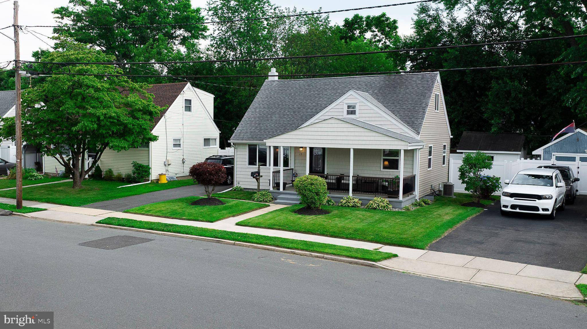 Hamilton, NJ 08610,13 WOLF DR