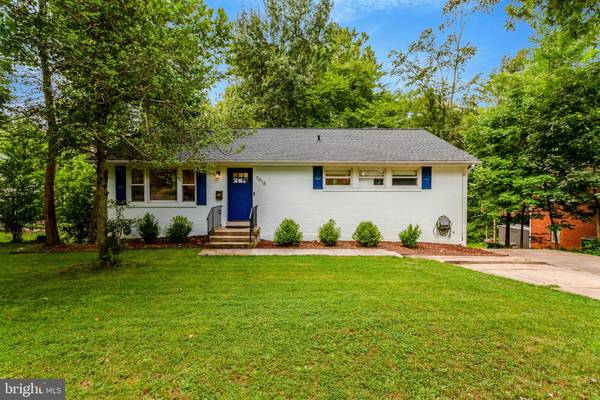 5418 INVERCHAPEL RD, Springfield, VA 22151