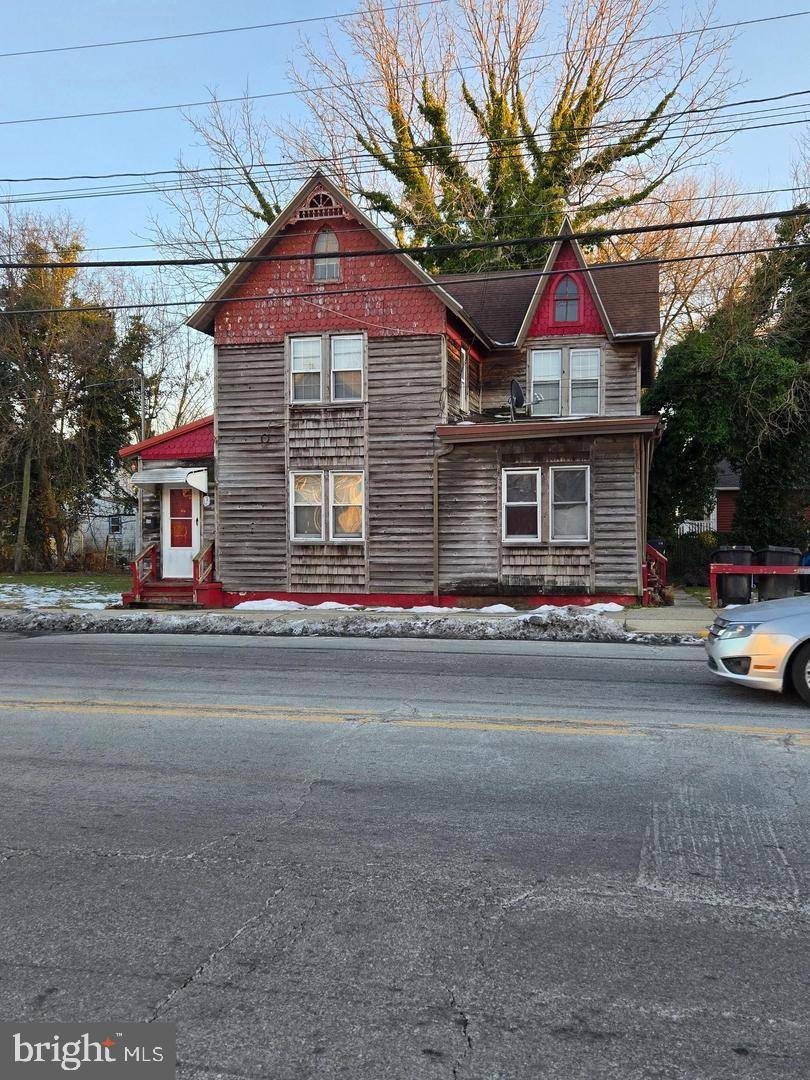 214 W DIVISION ST, Dover, DE 19904