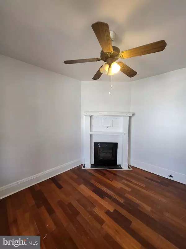 Philadelphia, PA 19139,4834 SANSOM ST #1