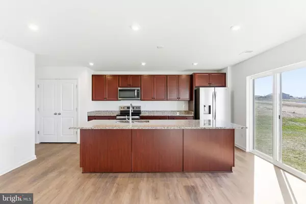 Inwood, WV 25428,716 OUTRIGGER RD