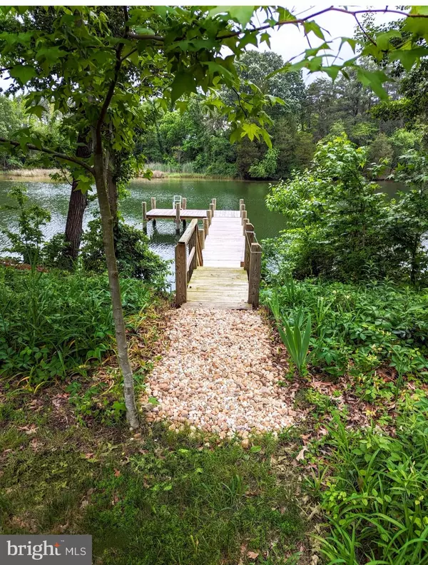 Saint Inigoes, MD 20684,17727 SAINT INIGOES RD