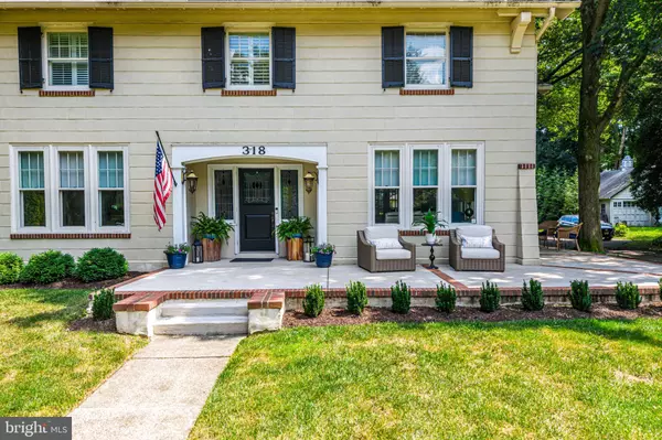 Moorestown, NJ 08057,318 E CENTRAL AVE