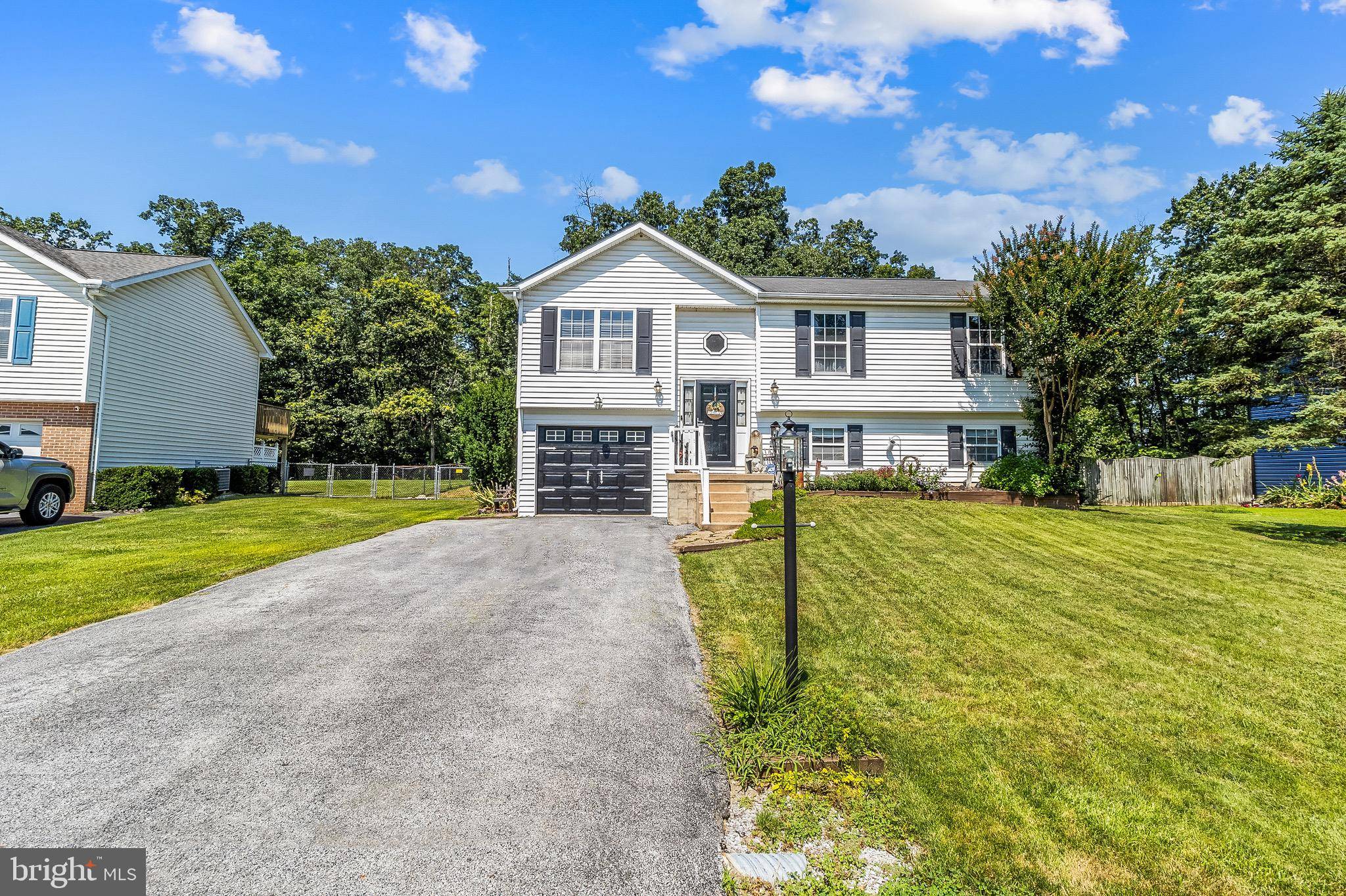 Martinsburg, WV 25405,266 NOTTINGHAM BLVD