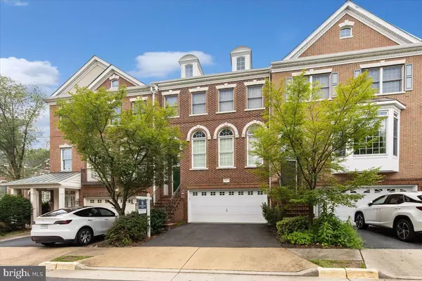 10363 GERSHWIN CT, Oakton, VA 22124