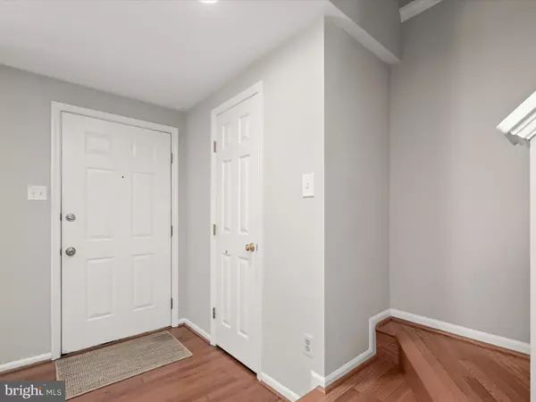 Arnold, MD 21012,1202 SEMINOLE DR