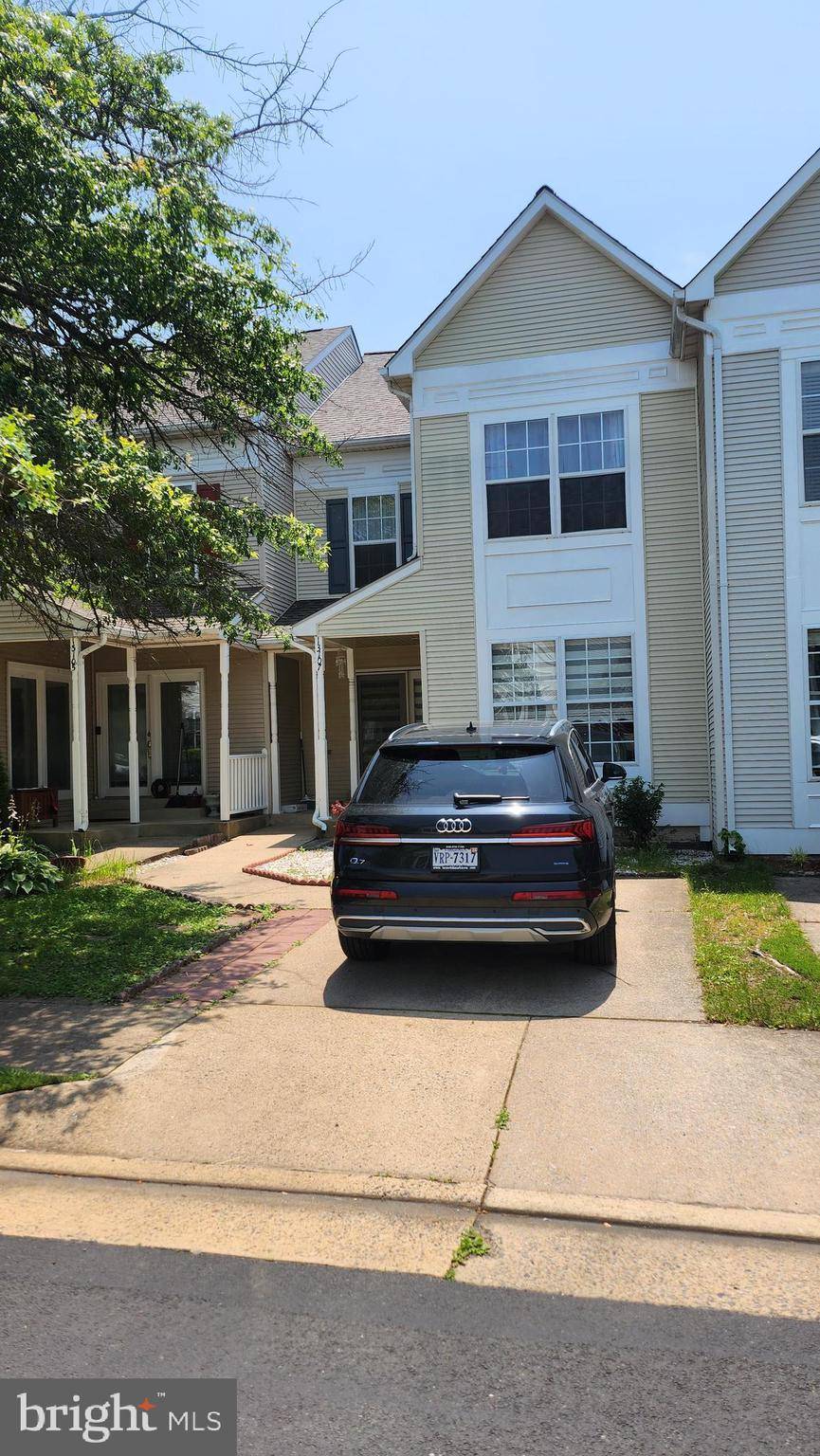 13107 MISTY GLEN LN, Fairfax, VA 22033
