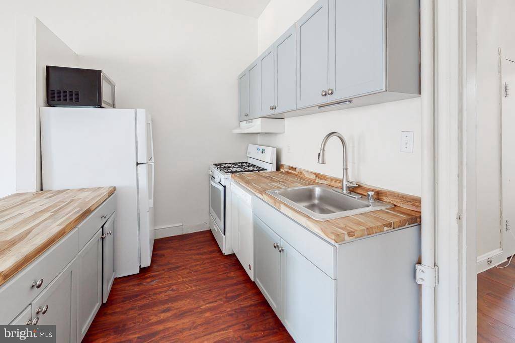 Baltimore, MD 21202,1229 CALVERT ST #3