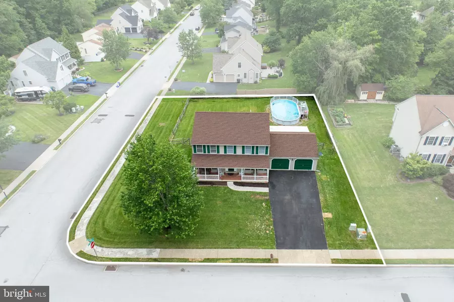 101 BERKSHIRE DR, Douglassville, PA 19518
