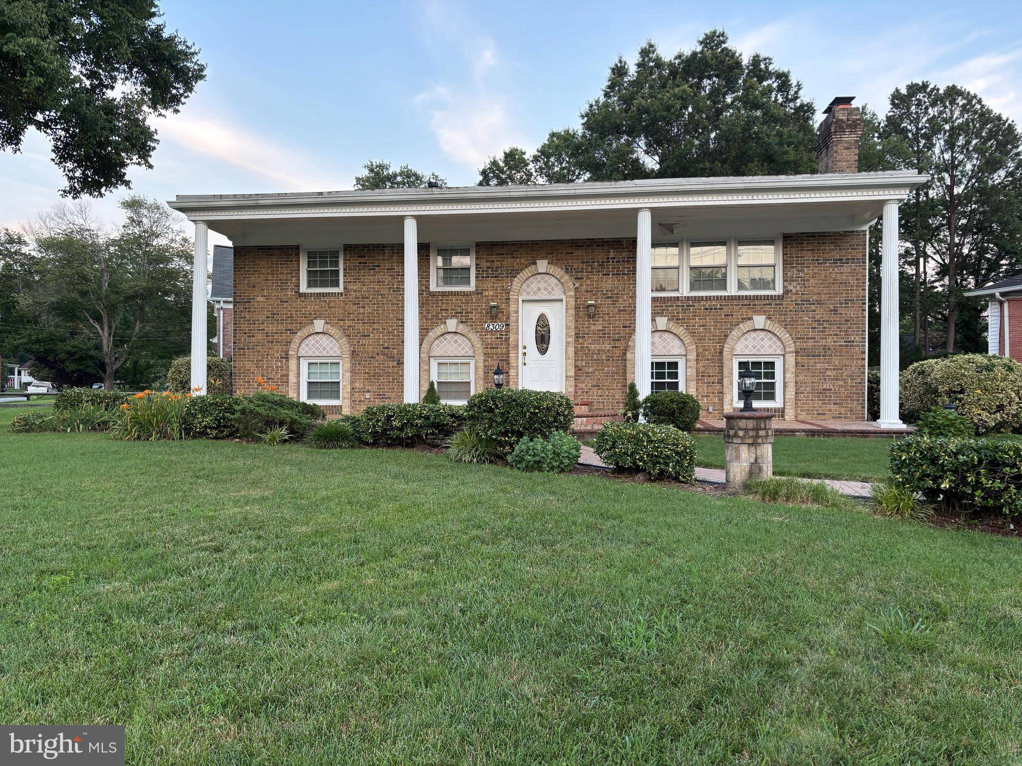 8309 RIVERSIDE RD, Alexandria, VA 22308