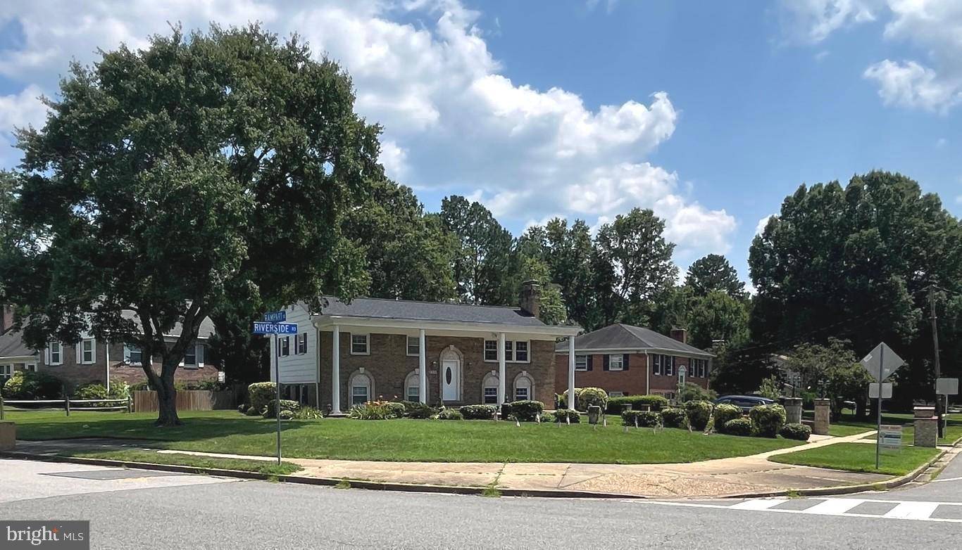 Alexandria, VA 22308,8309 RIVERSIDE RD