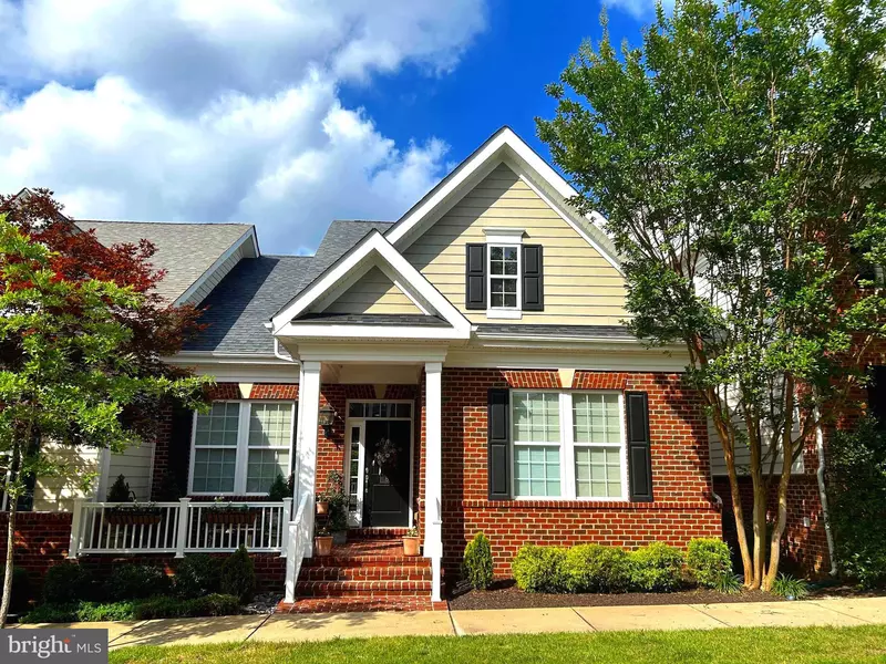 8 STEEPLECHASE DR, La Plata, MD 20646