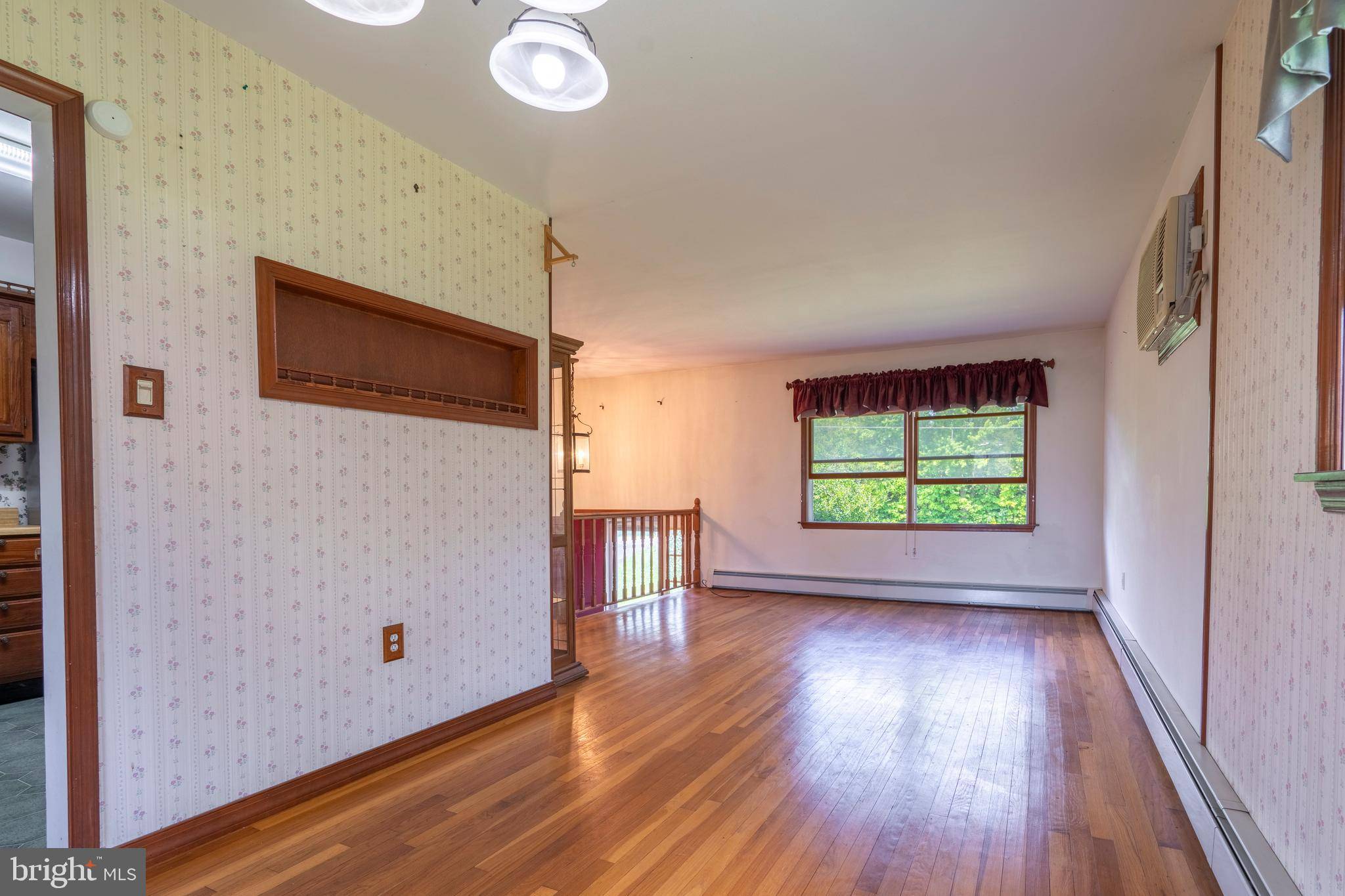 Pennsburg, PA 18073,3211 HILLEGASS RD