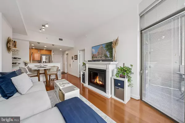 Arlington, VA 22202,3600 S GLEBE RD #1015W