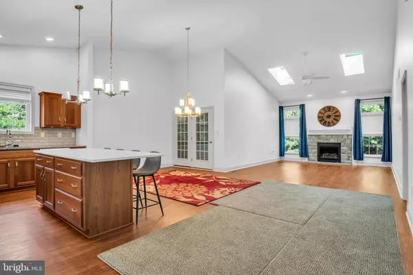 Mechanicsburg, PA 17050,6235 THORNHILL LN