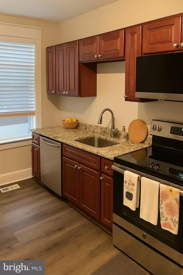 Easton, PA 18042,126 S 15TH ST