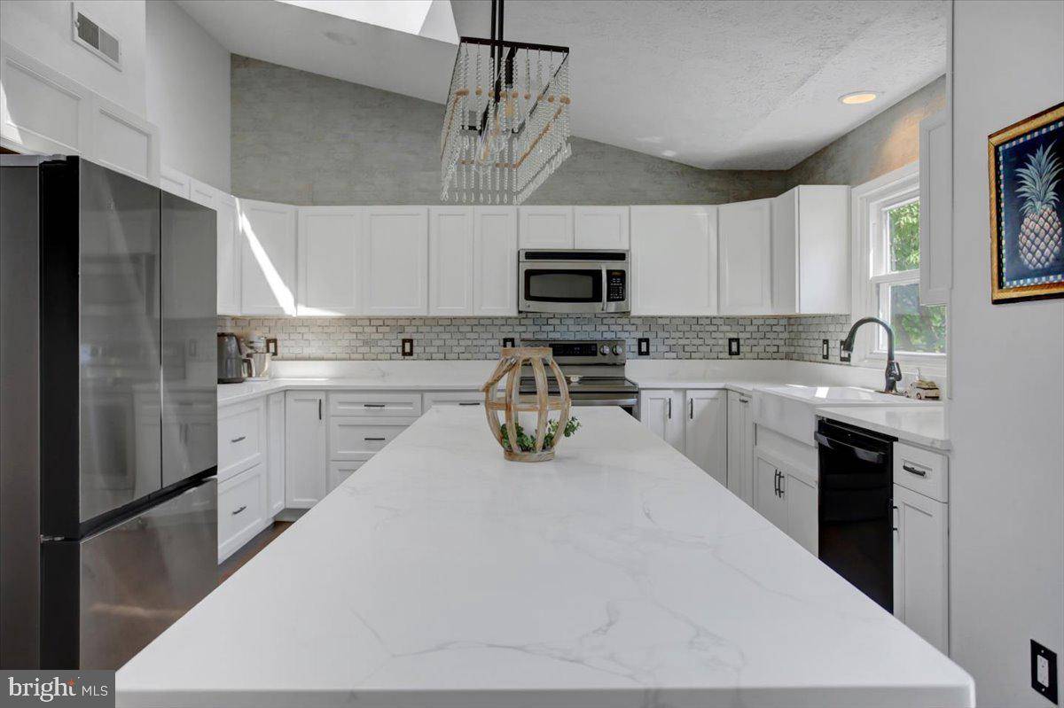 Greencastle, PA 17225,1163 KINGS CT