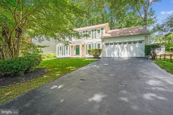 Burke, VA 22015,5816 OAK LEATHER DR