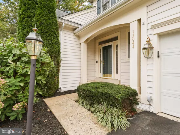 Woodbridge, VA 22193,13044 PILGRIMS INN DR