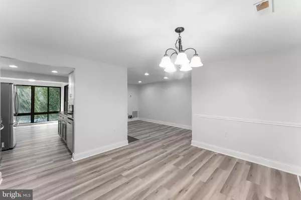 Germantown, MD 20874,13205 CHALET PL #6-204