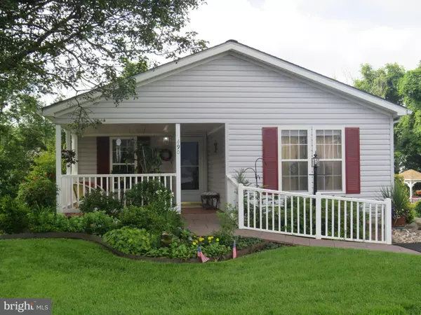 New Hope, PA 18938,490 GOLDENROD CROSSING W