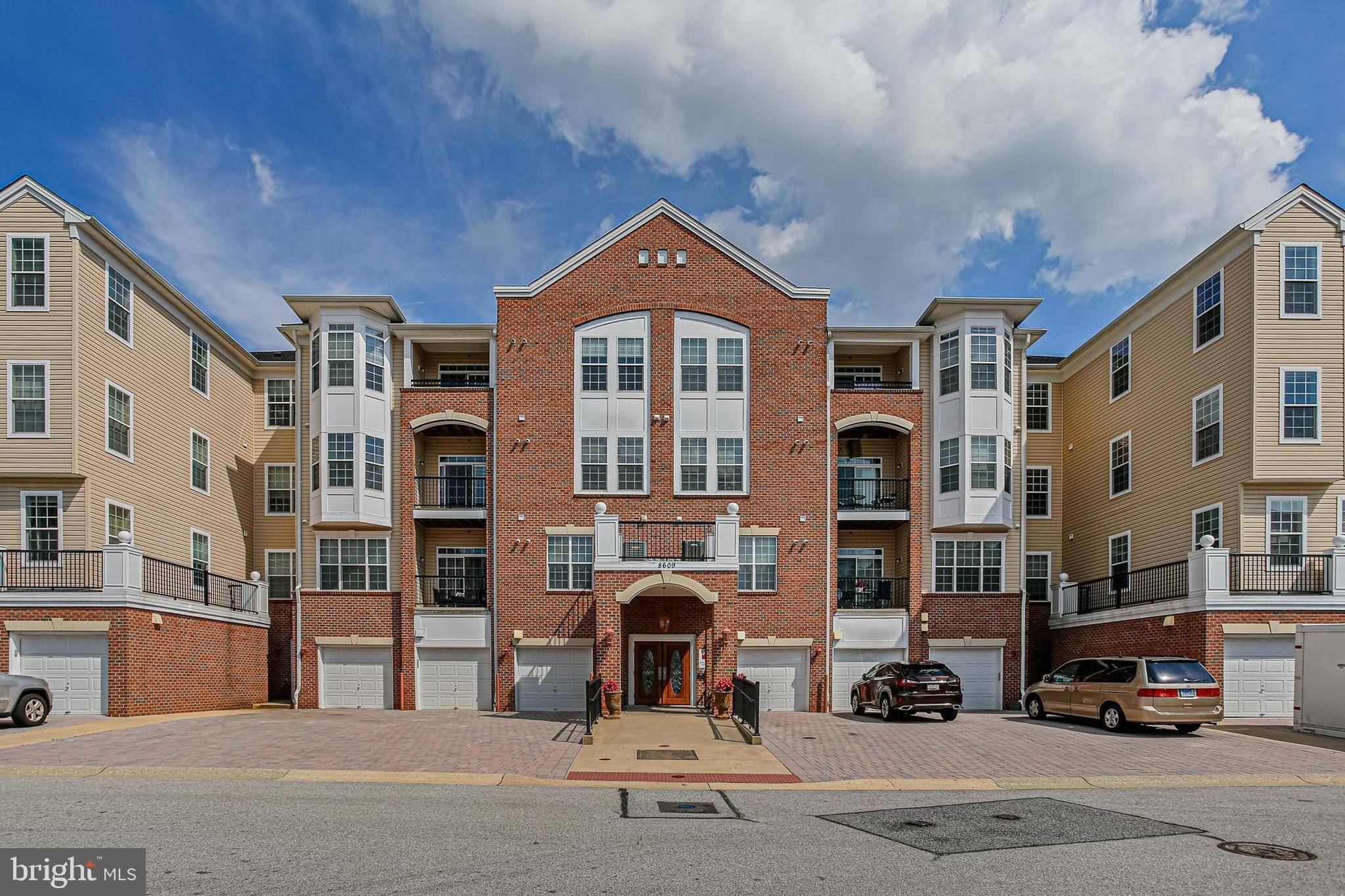 Odenton, MD 21113,8609 WINTERGREEN CT #105