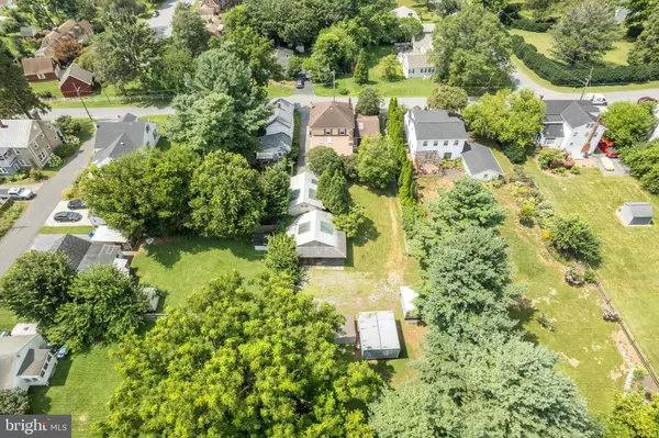 Berryville, VA 22611,218 TREADWELL ST