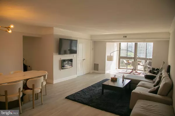 Mclean, VA 22102,8350 GREENSBORO DR #517