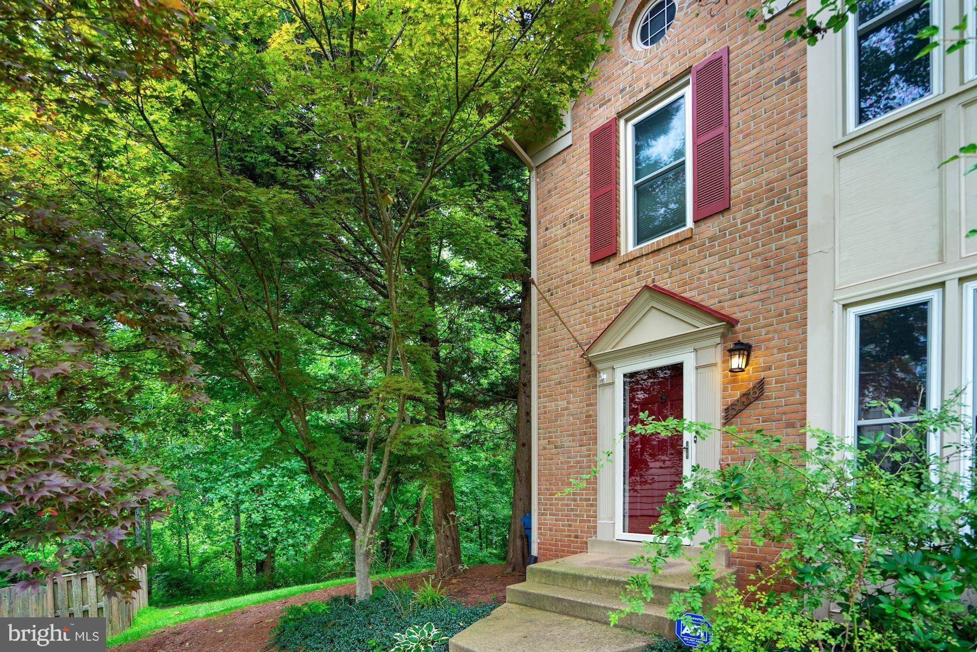 Centreville, VA 20120,5136 GLEN MEADOW DR