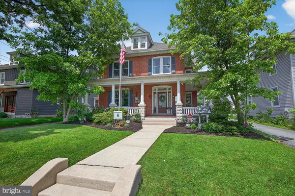 New Holland, PA 17557,1039 E MAIN ST