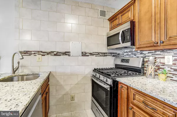 Rockville, MD 20852,11801 ROCKVILLE PIKE #PH-15