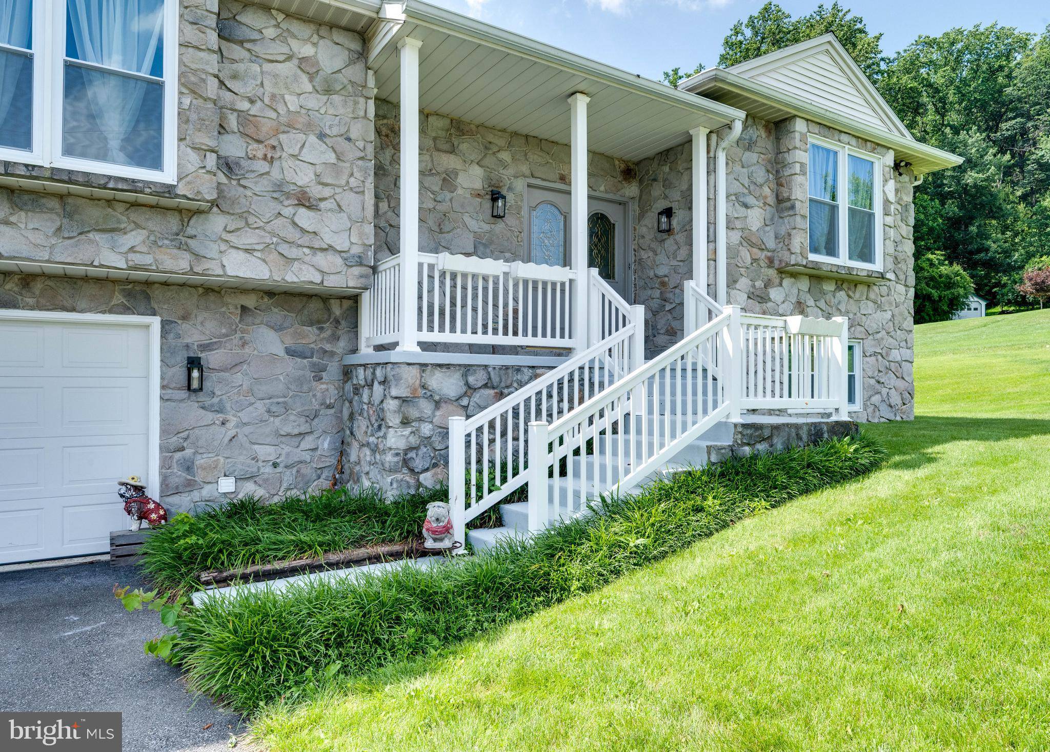 Reading, PA 19608,120 MILLER RD