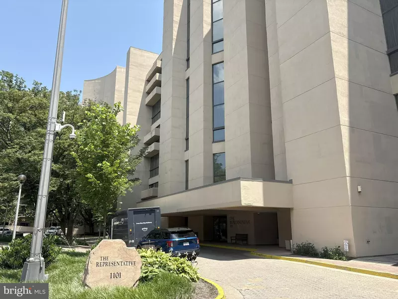 1101 S ARLINGTON RIDGE RD #1014, Arlington, VA 22202